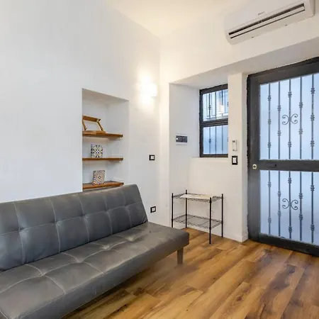 Tanqueroom Revolution - Centro Storico - Station Holiday home *